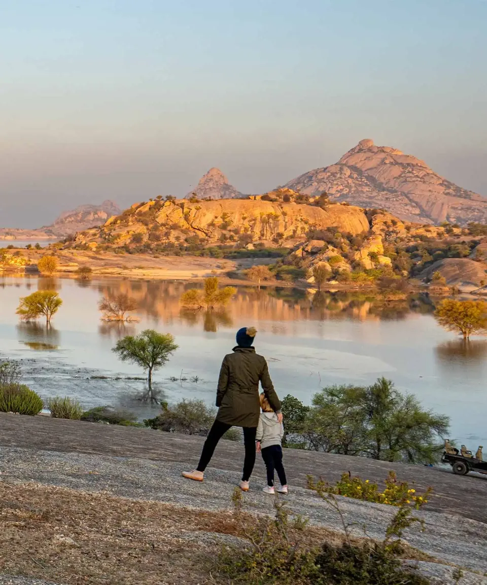Why choose Red Dot for your family holiday to India — Families In India Feature View 1