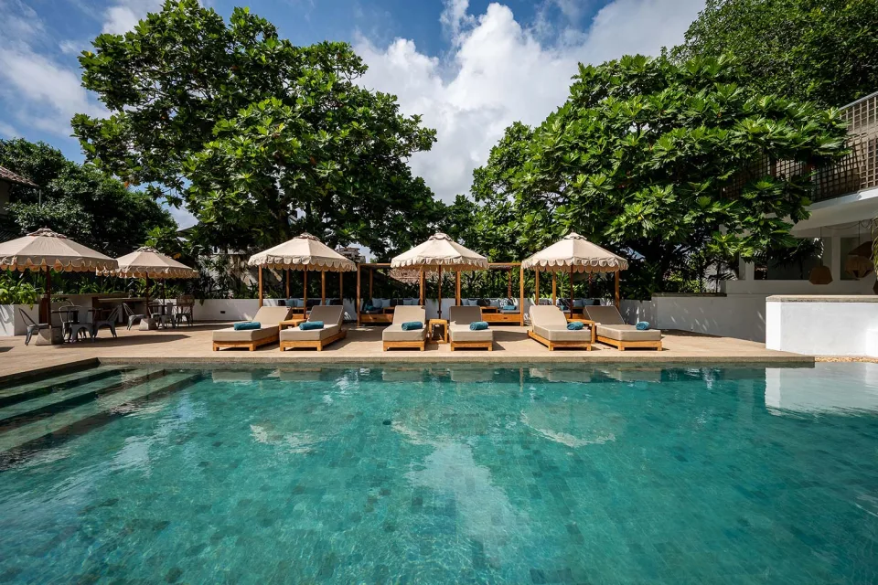 Honeymoons Gallery View 11 — Honeymoons