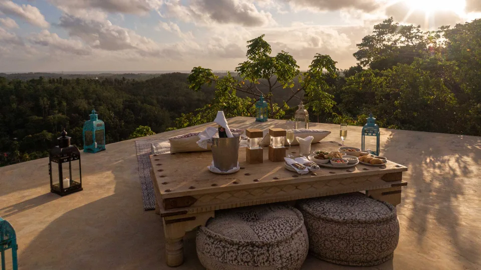 Honeymoons — Honeymoons Header