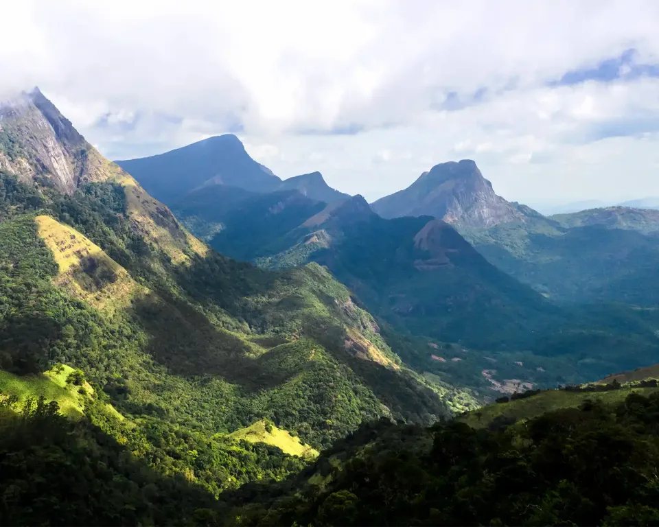 When is the best time to visit Sri Lanka by Region — August View 2